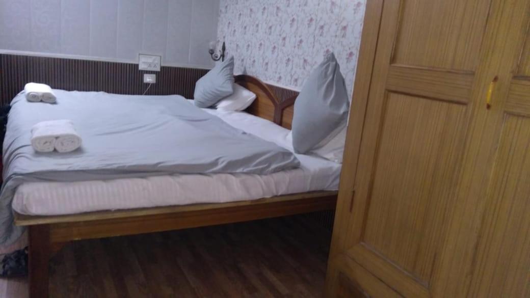 Karthik Resorts, Jeolikote Nainital Esterno foto